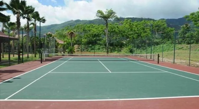 Eden Island tennis court in Mahe